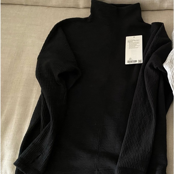 Lululemon Along The Way Mock LS - Picture 2 of 8